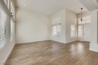 1857 Desert Forest Way in Henderson, NV - Foto de edificio - Building Photo