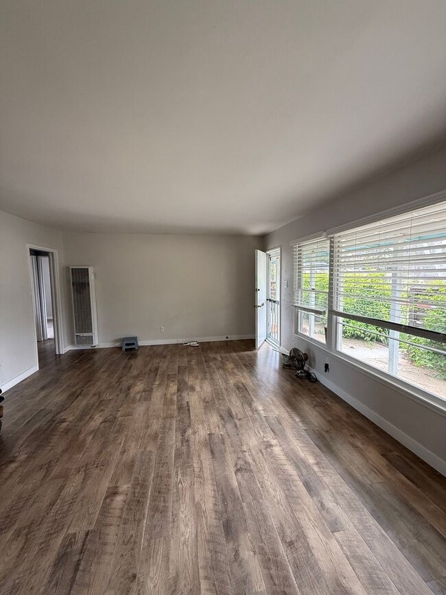 211 N Tassajara Dr in San Luis Obispo, CA - Building Photo - Building Photo