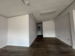 6630 S Crescent Blvd in Pennsauken, NJ - Building Photo - Building Photo