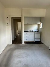 76 Bayview Ave in Northport, NY - Building Photo - Building Photo