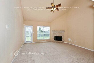 17115 Deaton Mill Dr in Houston, TX - Foto de edificio - Building Photo
