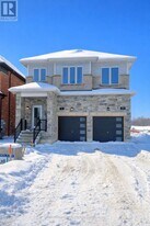 5 Ranch Ter in Barrie, ON - Building Photo