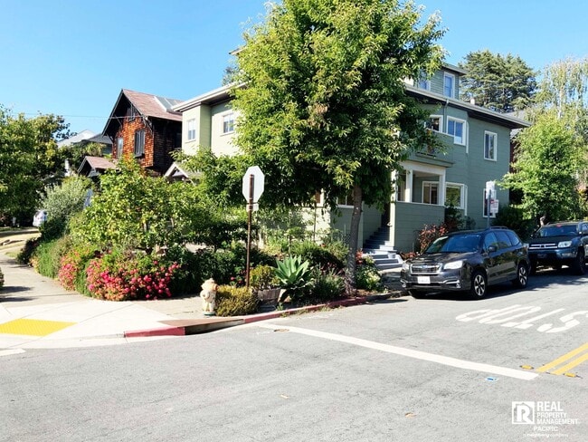 property at 2501 Russell St
