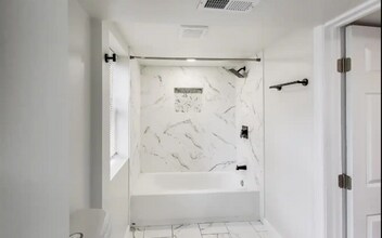 1 Maple Ave, Unit 3 in Baltimore, MD - Foto de edificio - Building Photo