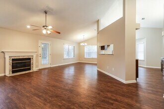 7971 Copperfield Cir N in Jacksonville, FL - Building Photo - Building Photo