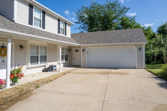 property at 1704-1706-1706 Juniper Dr