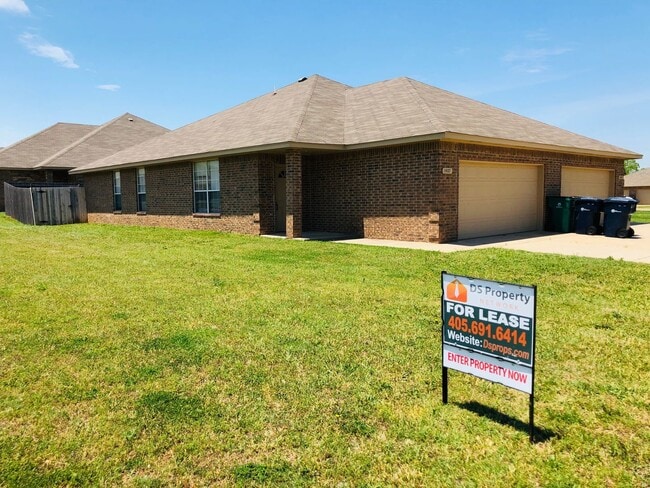 property at 1407 Forrest Ridge Way