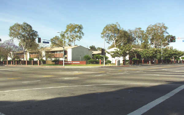 University Gardens in Los Angeles, CA - Building Photo - Building Photo