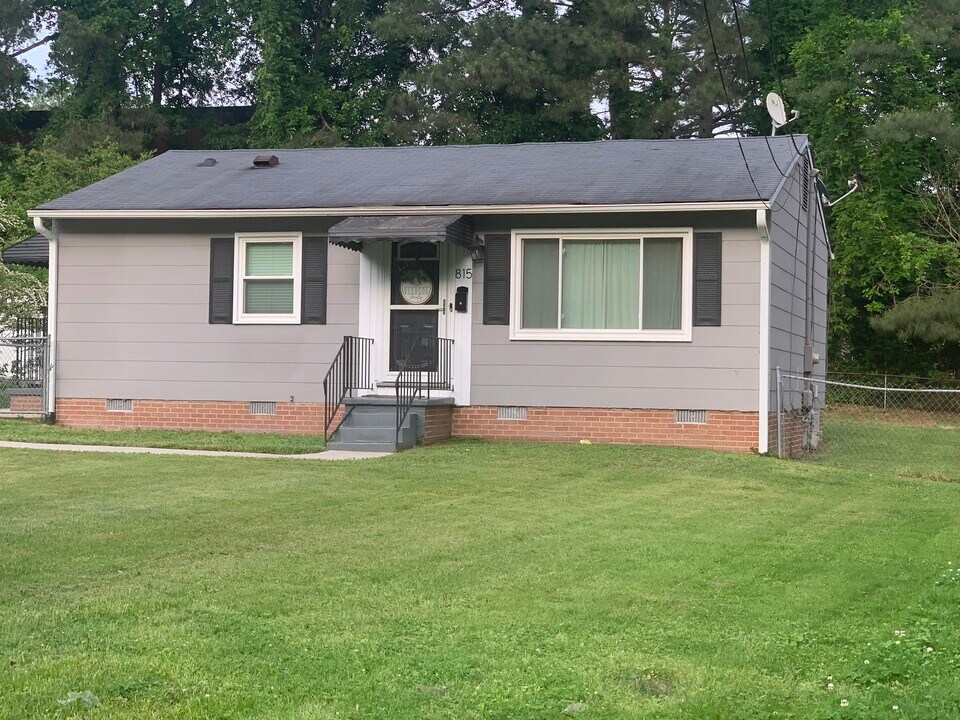 815 S Plum St in Durham, NC - Building Photo