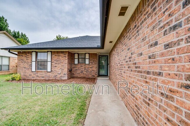 13308 Marsh Ln in Oklahoma City, OK - Building Photo - Building Photo