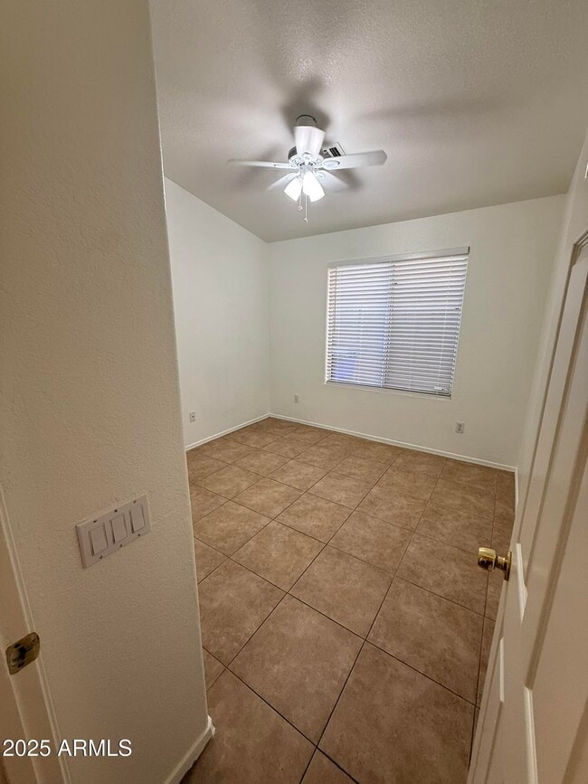 1313 W Kesler Ln in Chandler, AZ - Building Photo - Building Photo