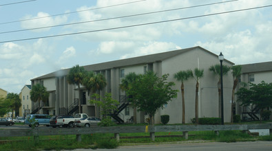 Sunterra Apartments in Ft. Myers, FL - Building Photo - Building Photo