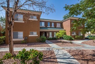 Durango Canyon Apartments in Las Vegas, NV - Building Photo