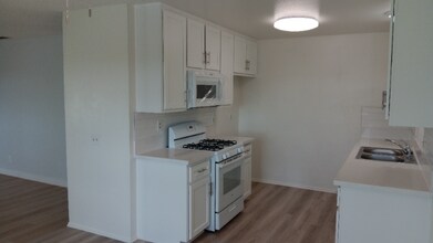 12250 17th St in Yucaipa, CA - Building Photo - Building Photo