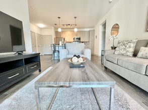 2615 N Grady Ave in Tampa, FL - Building Photo - Building Photo