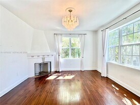 1027 Euclid Ave, Unit 1 in Miami Beach, FL - Building Photo