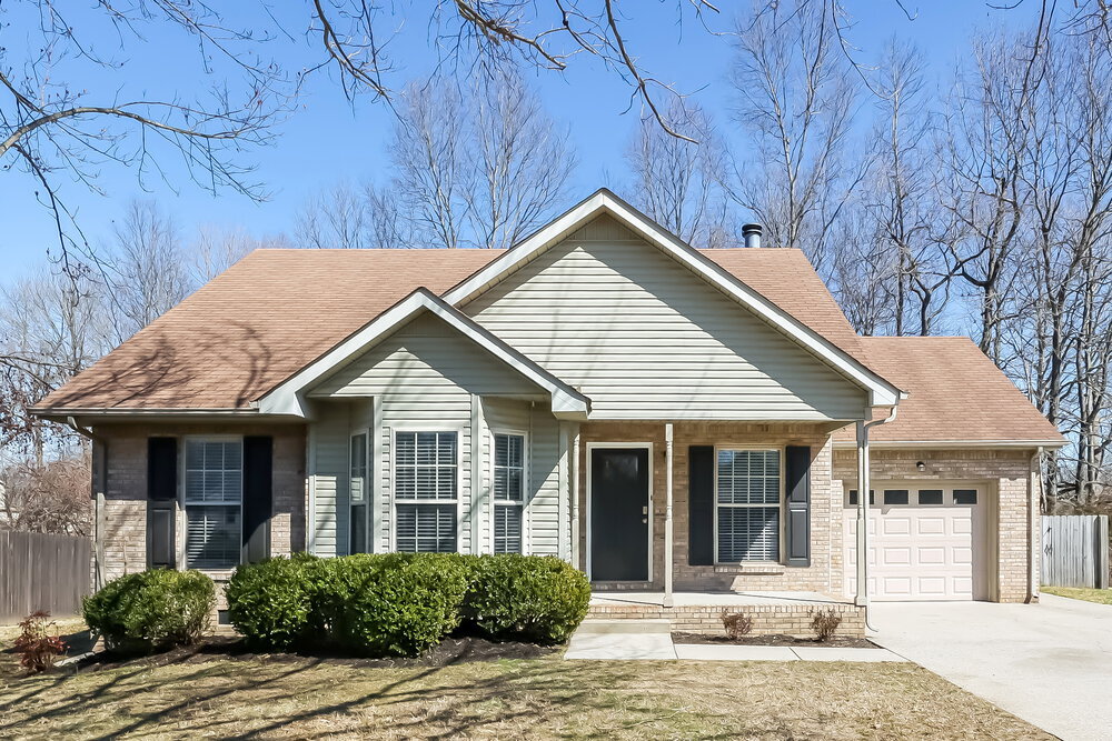 2025 Skyline Dr in Goodlettsville, TN - Building Photo