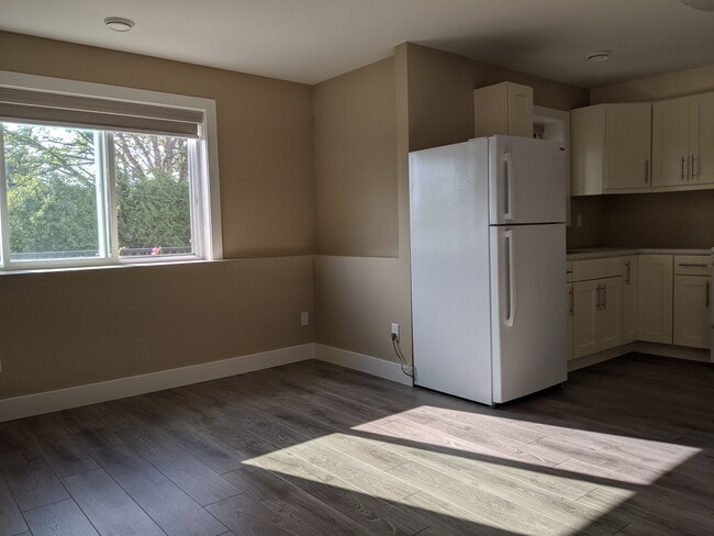 10166 Jackson Rd in Maple Ridge, BC - Building Photo - Building Photo