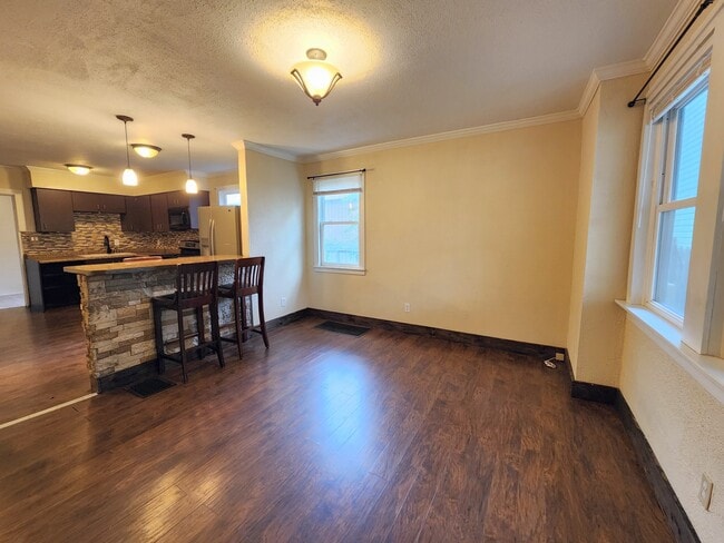 property at 8 Riverside Ct