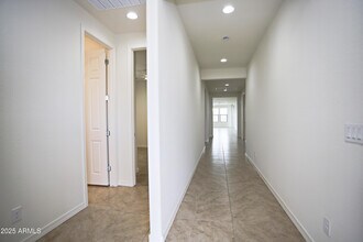 831 W Finch Dr in Queen Creek, AZ - Building Photo - Building Photo