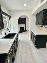 1706 Whitney Dr in Garland, TX - Foto de edificio - Building Photo