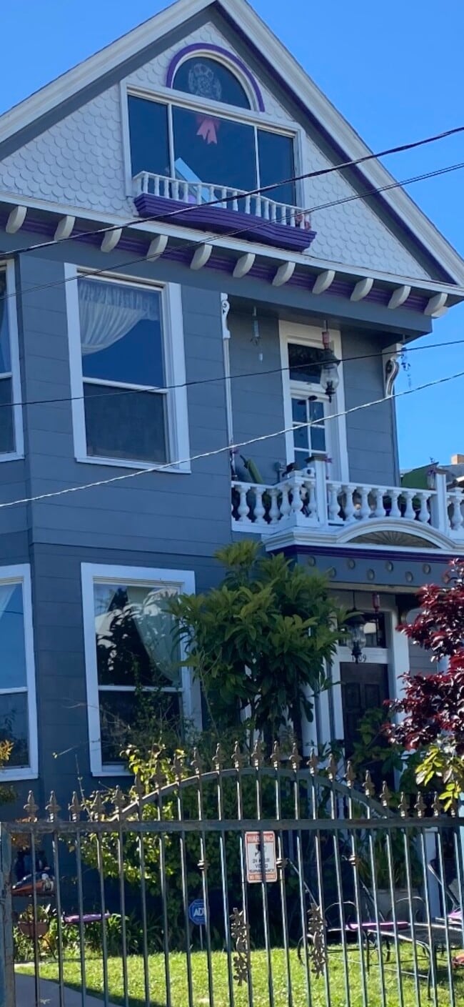 property at 1907 Myrtle St