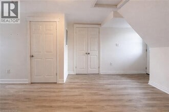 76 Wentworth St S in Hamilton, ON - Building Photo - Building Photo