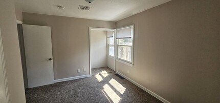 5521 E Orme St in Wichita, KS - Building Photo - Building Photo