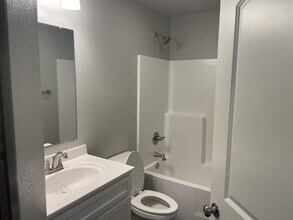 408 Yelner Dr in Box Elder, SD - Building Photo - Building Photo