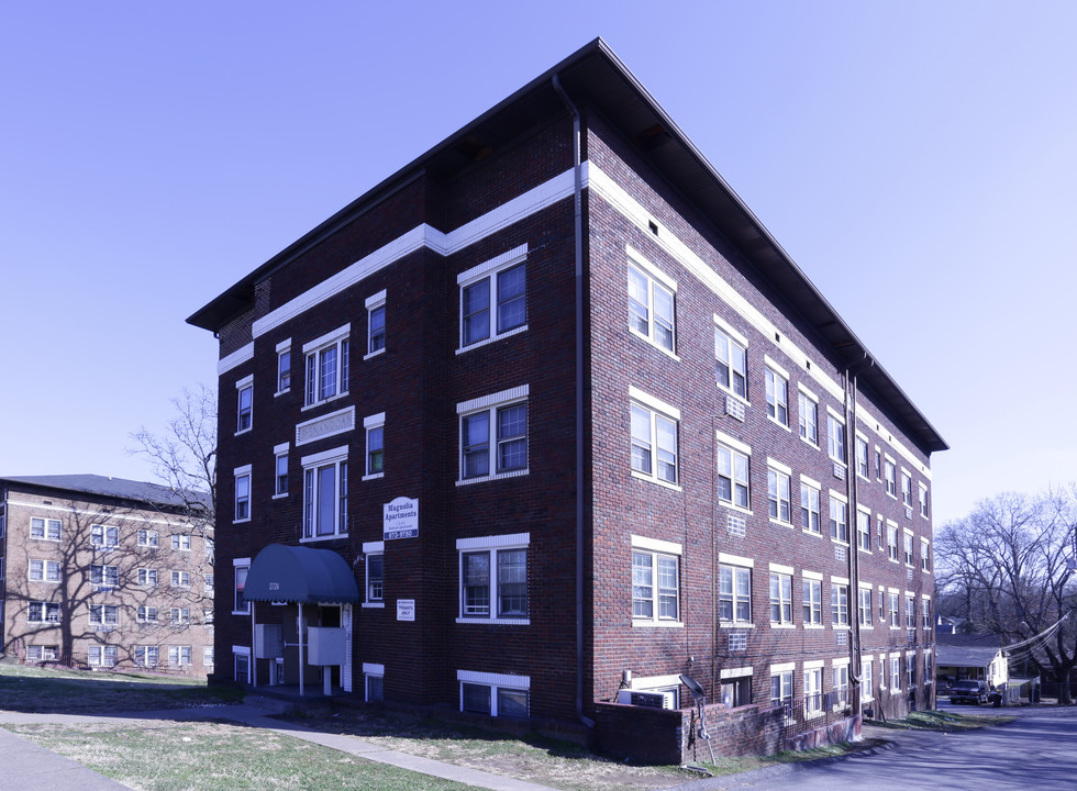 Magnolia Apartments in Knoxville, TN - Building Photo