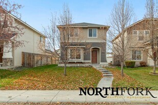 5523 S Moonfire Way in Boise, ID - Building Photo