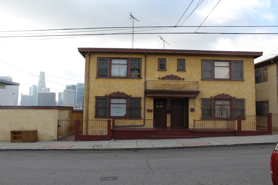 1538 Council St in Los Angeles, CA - Building Photo