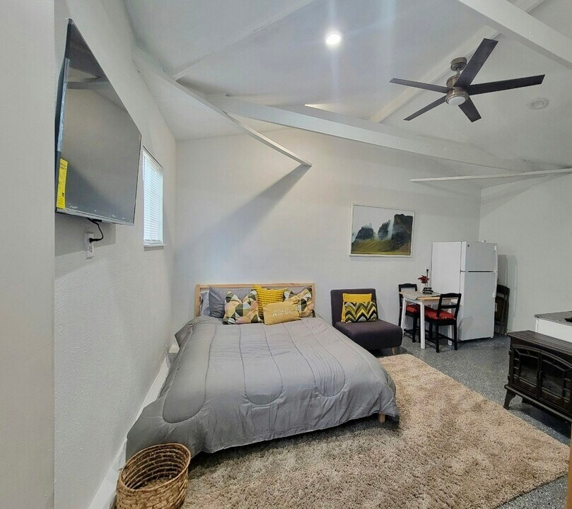 26735 Eldridge Ave in Hayward, CA - Building Photo