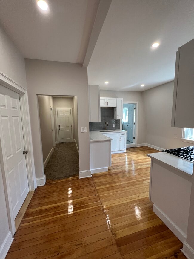 108 Vinton St, Unit 3 in Providence, RI - Building Photo - Building Photo