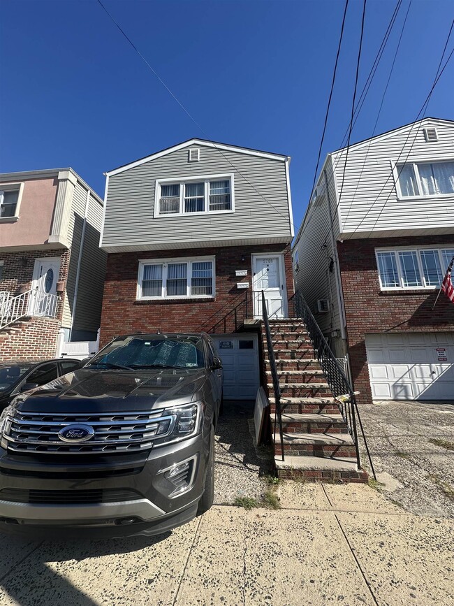 property at 5708 Broadway
