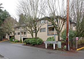 Bear Creek Villas Apartments in Redmond, WA - Building Photo