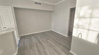 9018 Lake Chase Island Way in Westchase, FL - Building Photo - Building Photo