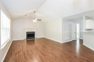 4801 Lake Park Terrace in Acworth, GA - Building Photo - Building Photo