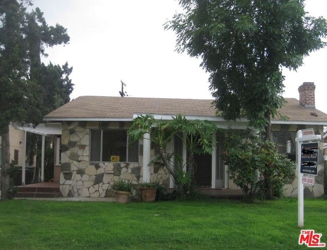 1134 Orange Grove Ave in Glendale, CA - Building Photo - Building Photo