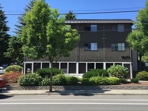 Landmarc Apartments in Burien, WA - Building Photo - Building Photo