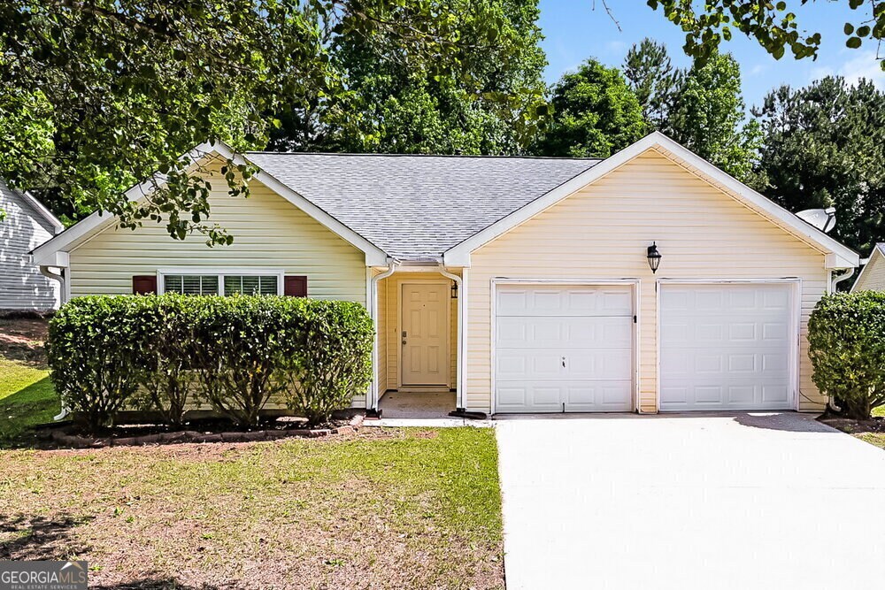 10953 Tara Village Way in Jonesboro, GA - Building Photo