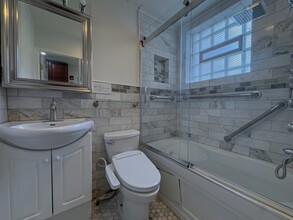 2036 Wallace St in Philadelphia, PA - Building Photo - Building Photo