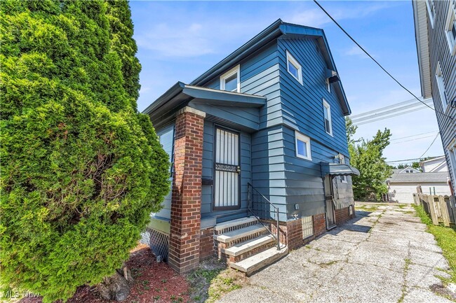 property at 19315 Cherokee Ave