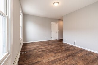 341 Myrtle Ave in Bridgeport, CT - Building Photo - Building Photo