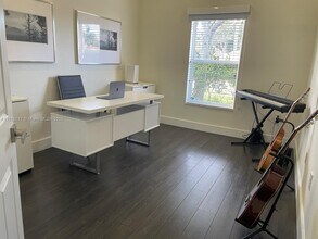 17048 NW 19th St in Pembroke Pines, FL - Building Photo - Building Photo