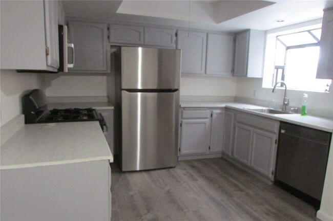 2440 Lakeside Dr in Bullhead City, AZ - Building Photo - Building Photo