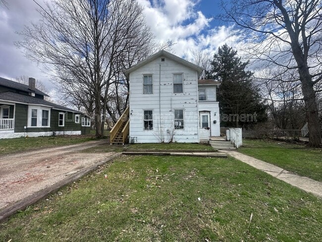 property at 55 Poplar St