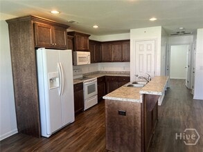 399 Hyde Pl in Rincon, GA - Building Photo - Building Photo
