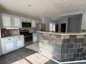 306 Flora Vista Dr in Webster, TX - Building Photo - Building Photo