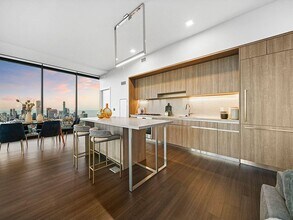 31 E Roosevelt Rd, Unit 5306 in Chicago, IL - Building Photo - Building Photo